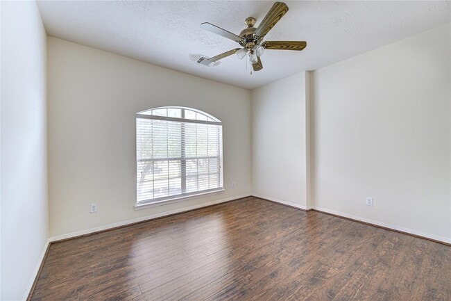 Building Photo - 5007 Jade Cove Ct