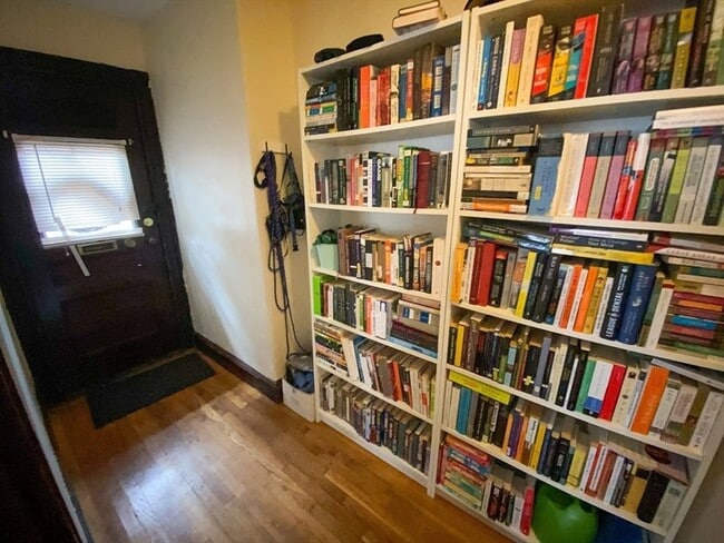 Building Photo - 125 Brattle St