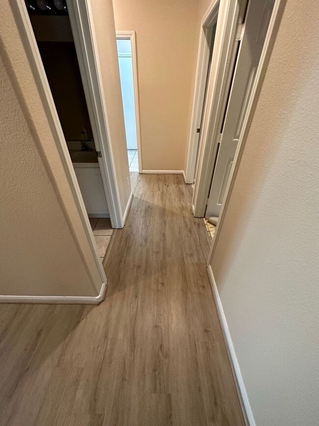 Building Photo - Henderson Pool Home