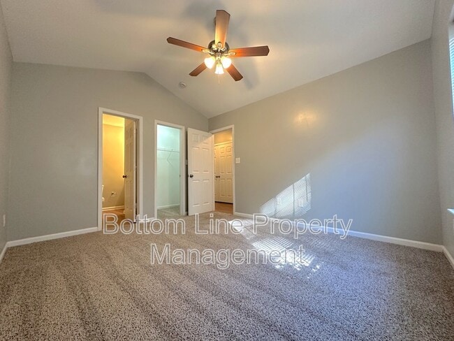 Building Photo - 1463 Hidden Stream Ct