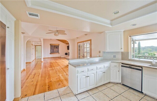 Primary Photo - 4389 San Blas Ave