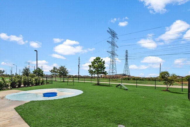 Building Photo - 9338 Taylor Cliff Ln