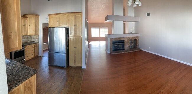 Building Photo - 38650 Juniper Tree Rd