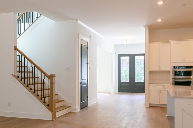 Building Photo - Stunning home in The Parks at Meadowview!