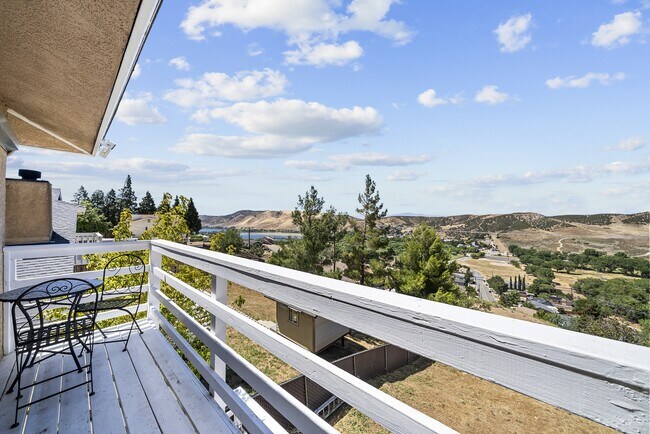 Building Photo - 14625 Flintstone Dr