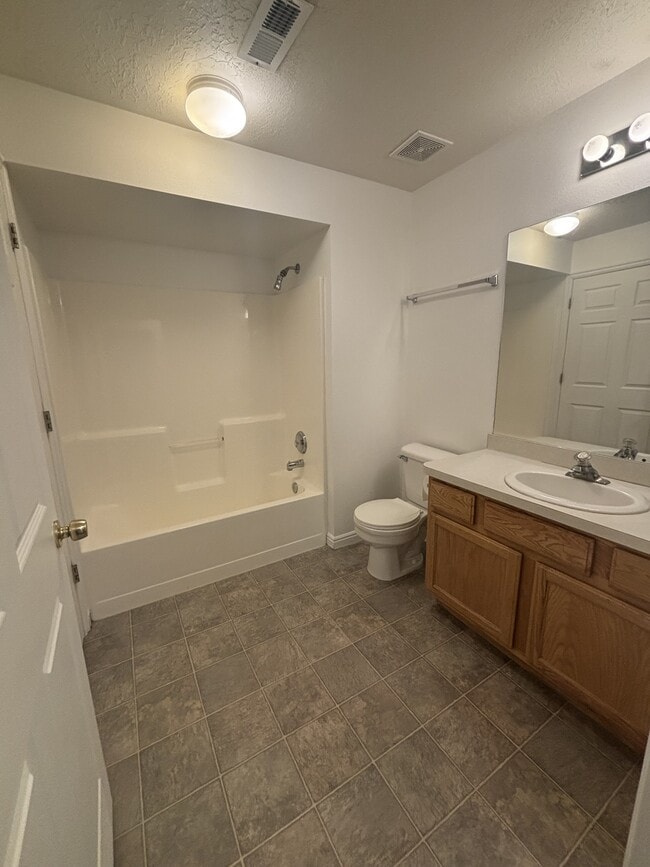 Building Photo - 8083 N Ridge Loop E