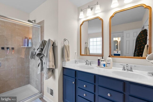 Building Photo - 35507 St James Dr