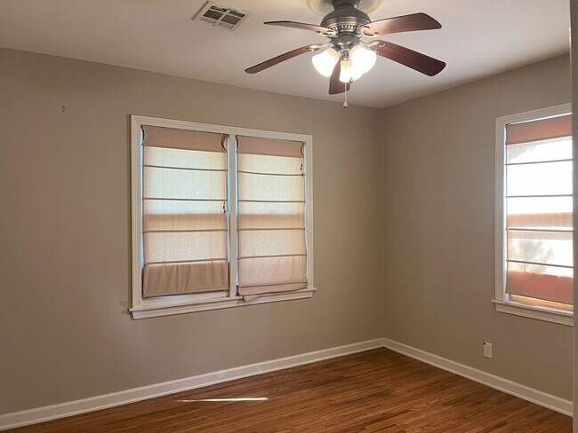 Building Photo - Located in the heart of Brookside, this inviting home sits on a spacious, fully fenced corner lot.