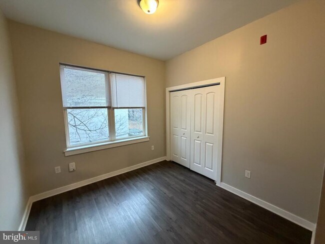 Building Photo - 1535 Cecil B. Moore Ave