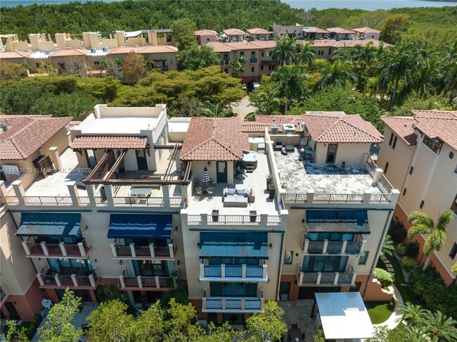 Building Photo - 6222 Paradise Point Dr