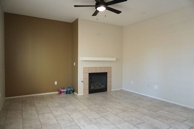 Building Photo - 27544 Papillion St