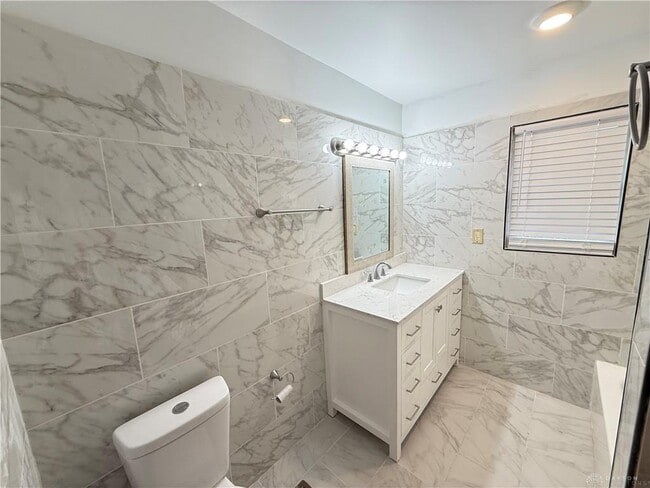 Building Photo - 3641 Maxton Rd