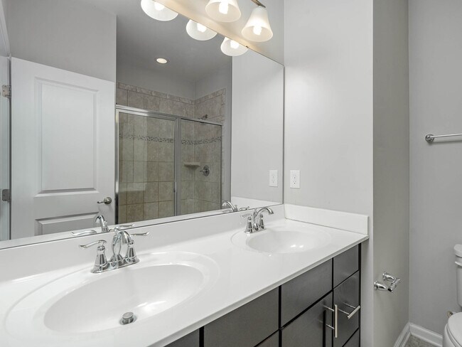 Building Photo - 13844 Winmau Ln