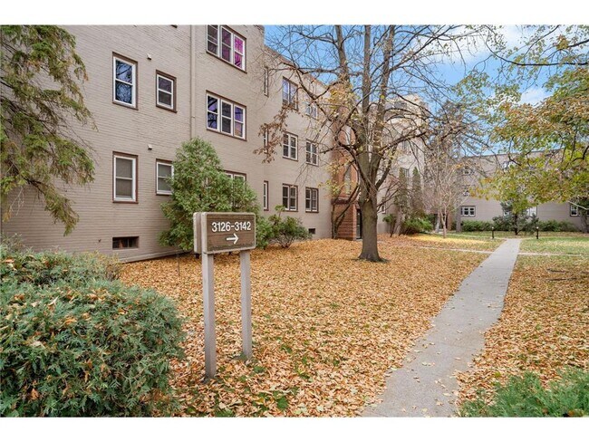 Building Photo - 3142 W Bde Maka Ska Blvd