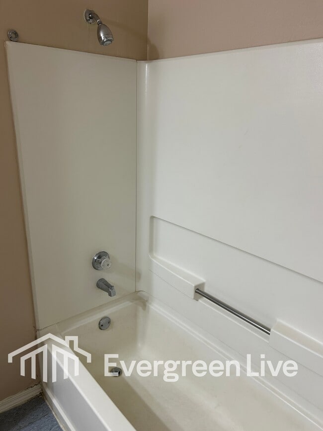 Building Photo - 64 Boreal Ct