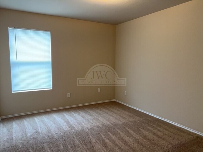 Building Photo - 5106 Lauren Lea Dr