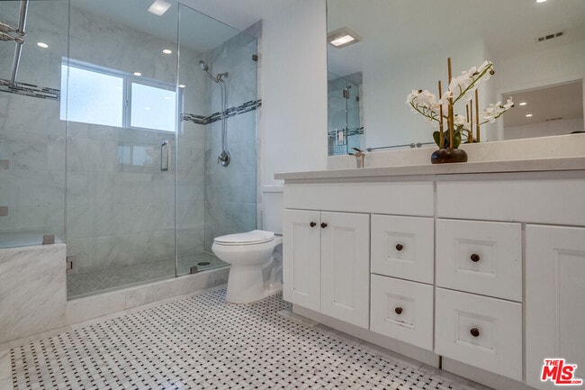 Building Photo - 12527 Emelita St