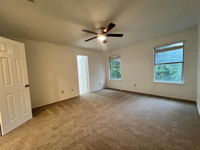 Building Photo - 8607 Cretys Cove