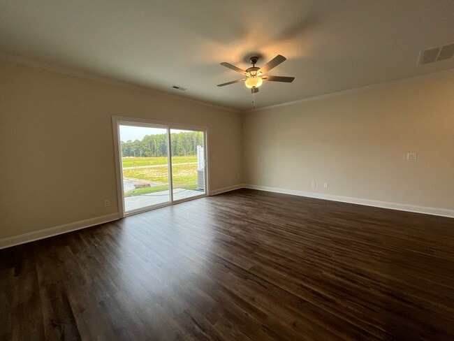 Building Photo - Stunning 3BD, 2.5BA Raleigh Townhome with ...