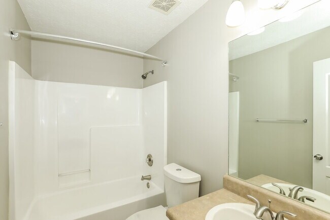 Building Photo - 1236 Jasmine Way