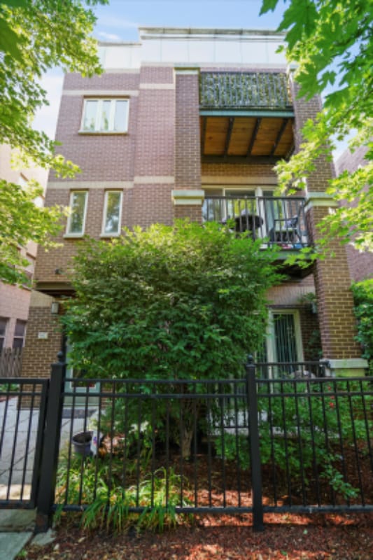 Building Photo - 1112 W Washburne Ave