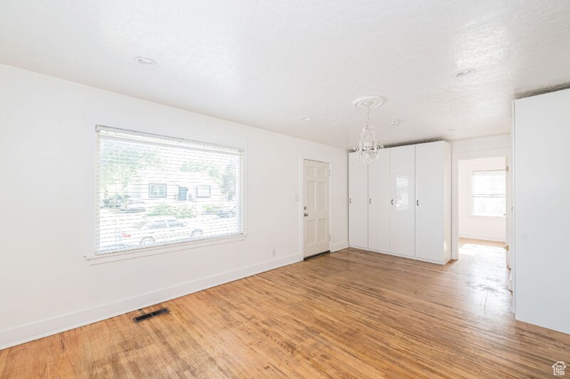 Building Photo - 1074 E 460 S St