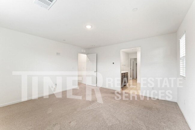 Building Photo - 5032 Cloudburst Wy