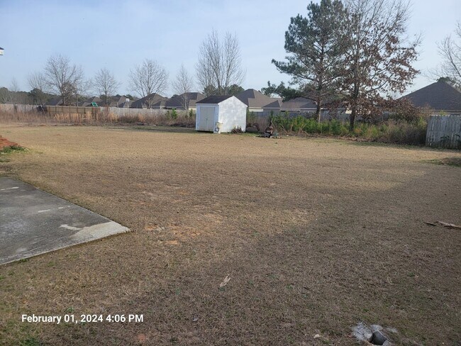 Building Photo - Charming 4 Bedroom Manufactured Home in Ka...