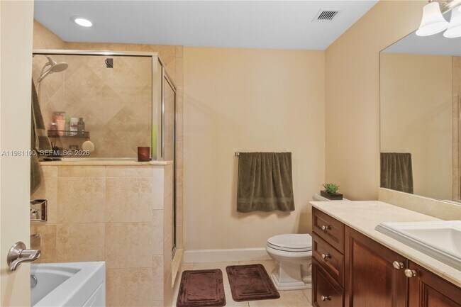 Building Photo - 100 Andalusia Ave