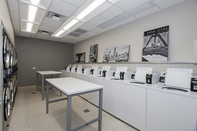 Building Photo - 88 W Schiller St