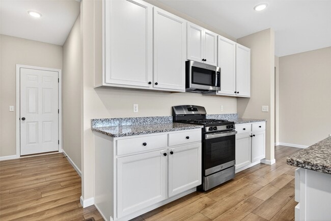 Building Photo - 138 Rhythm Point Dr