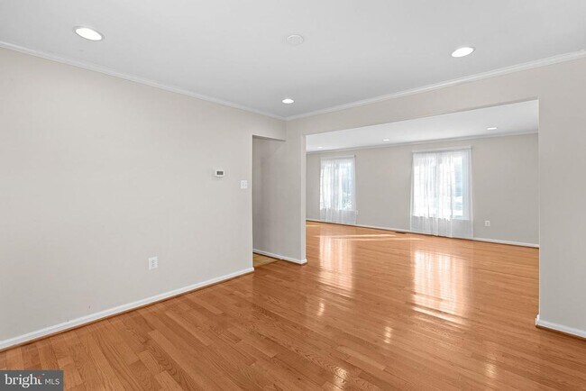 Building Photo - 8916 Arley Dr