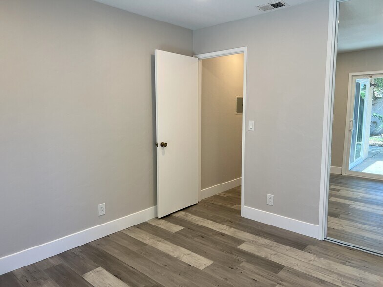 3rd Bedroom - 5181 Oxbow Ct