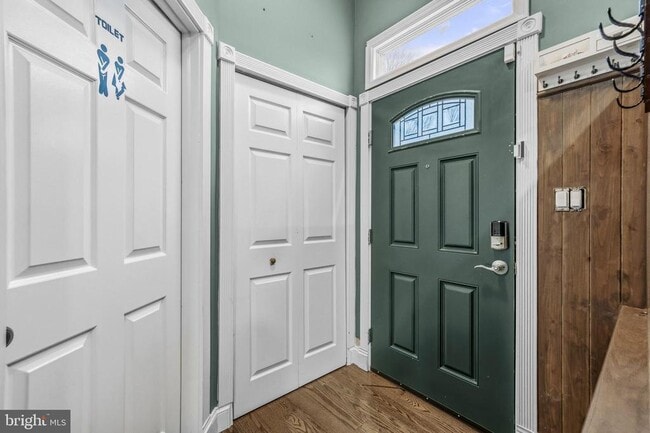 Building Photo - 104 Barksdale Pl