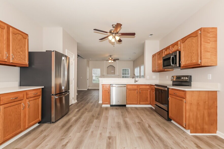 Building Photo - 6604 Reedy Creek Rd