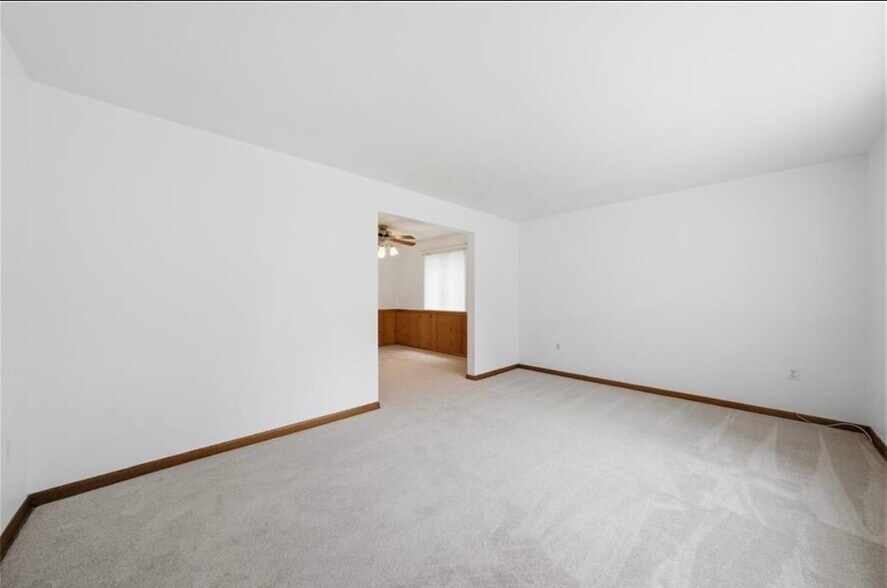 Building Photo - 226 Frankfort Ave