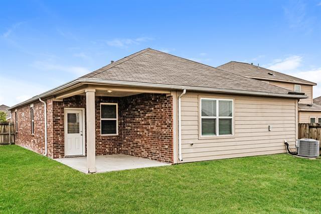 Building Photo - 9425 Bald Cypress St