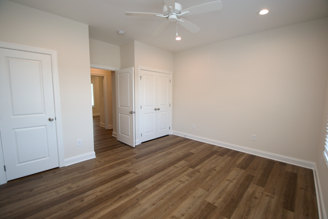 Building Photo - 3/2.5 Luxury Townhome Now Available!