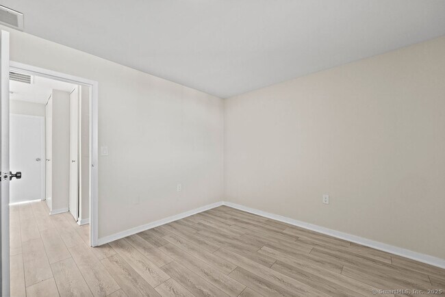 Building Photo - 100 Seaview Ave