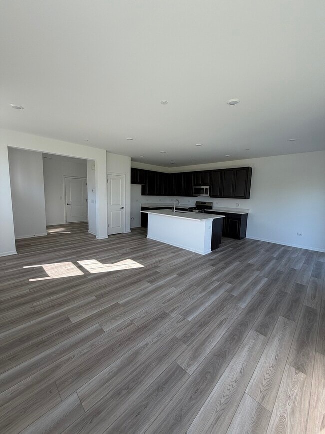 Building Photo - 12058 Jordi Rd