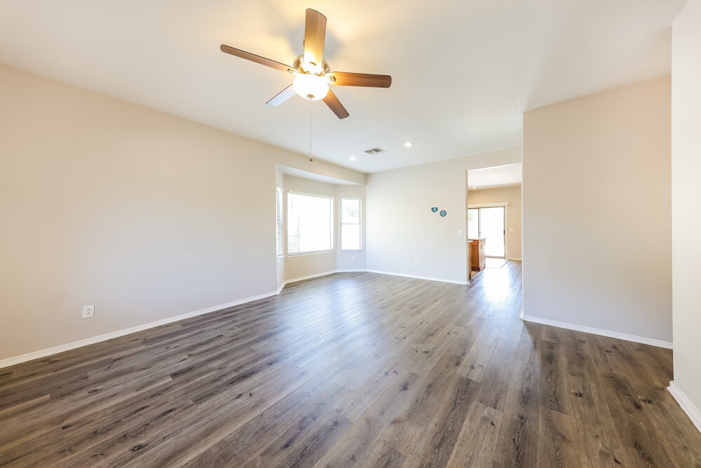 Building Photo - 3405 N 129th Dr