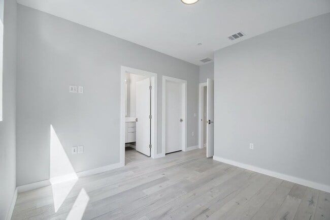 Building Photo - 2108 Tillery St