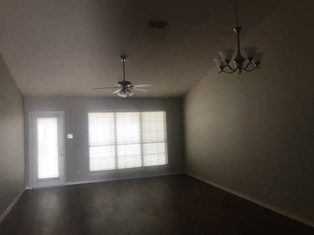 Building Photo - 326 Spring Lake Dr N