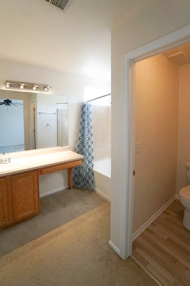 Building Photo - 10489 Tracewood Cir