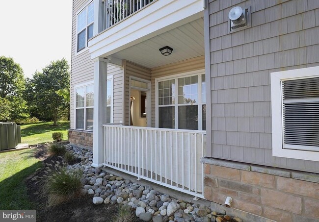 Building Photo - 611 Masterson Ct