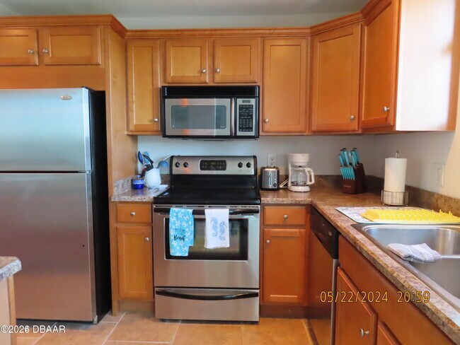 Building Photo - 5500 Ocean Shore Blvd