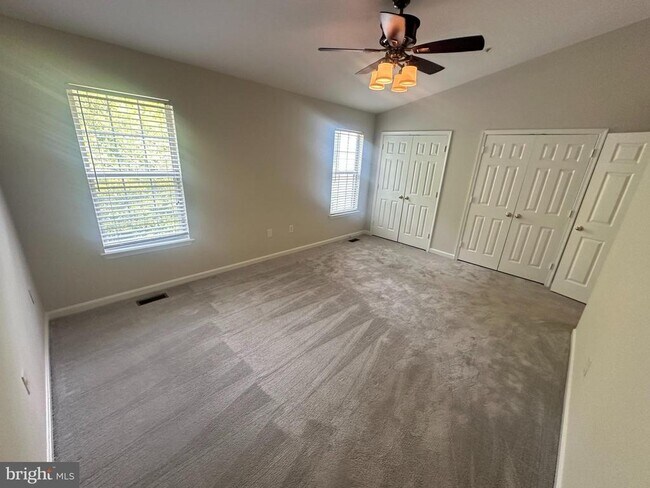 Building Photo - 953 Dunloring Ct
