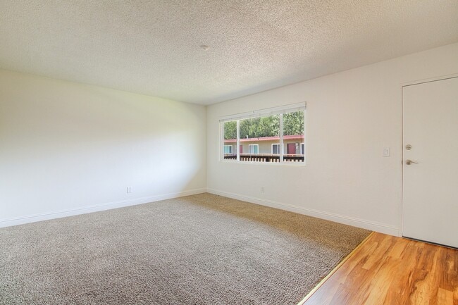 Building Photo - 6233 Montecito Blvd