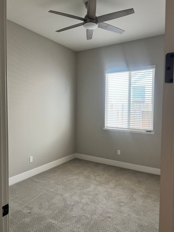 Building Photo - 2557 Orinoco Pl