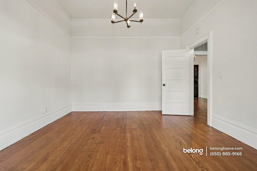 Building Photo - 663 24th St